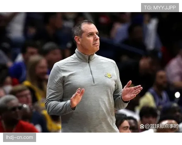 湖人里夫斯腹斜肌伤势评估 复出时间表将根据系列赛进展而调整